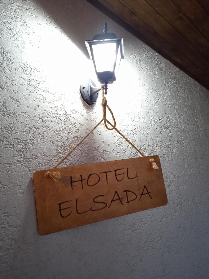 Elsada Ξενοδοχείο Kazbegi Εξωτερικό φωτογραφία